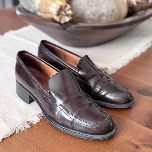 COACH | Vintage 1990s Leather Loafers with Block Heel Size 8M - Picture 1 of 11